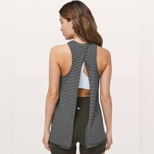 Lululemon All Tied Up open back grey striped tank top women’s 8